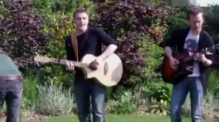 Dolly Two Dollars en session acoustique