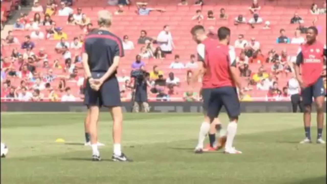 Transfers gefordert: Wenger weiter zurückhaltend