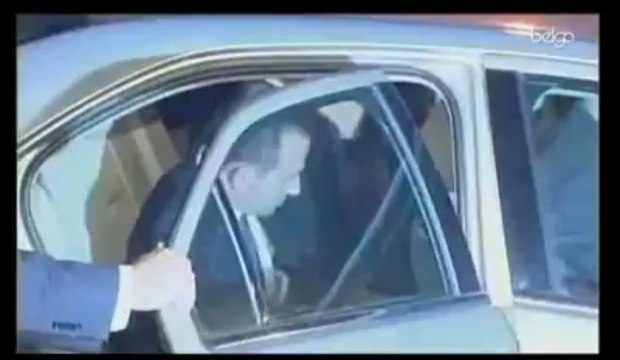 DSK menotté, Aubry bouleversée