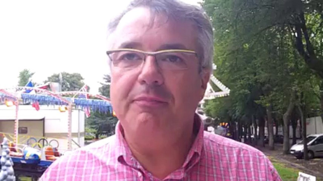 Éric Dossogne teste la nouvelle attraction!