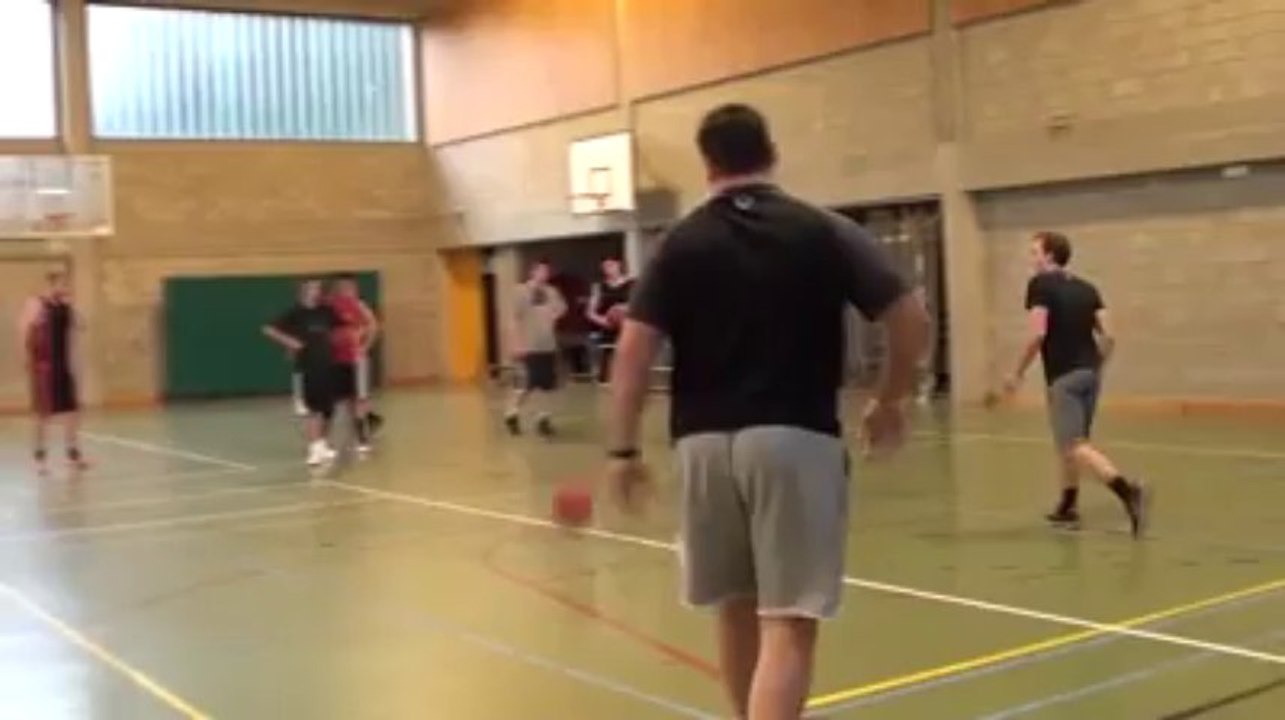 La Meuse Huy-Waremme à l'entraînement de Haneffe (Basket)