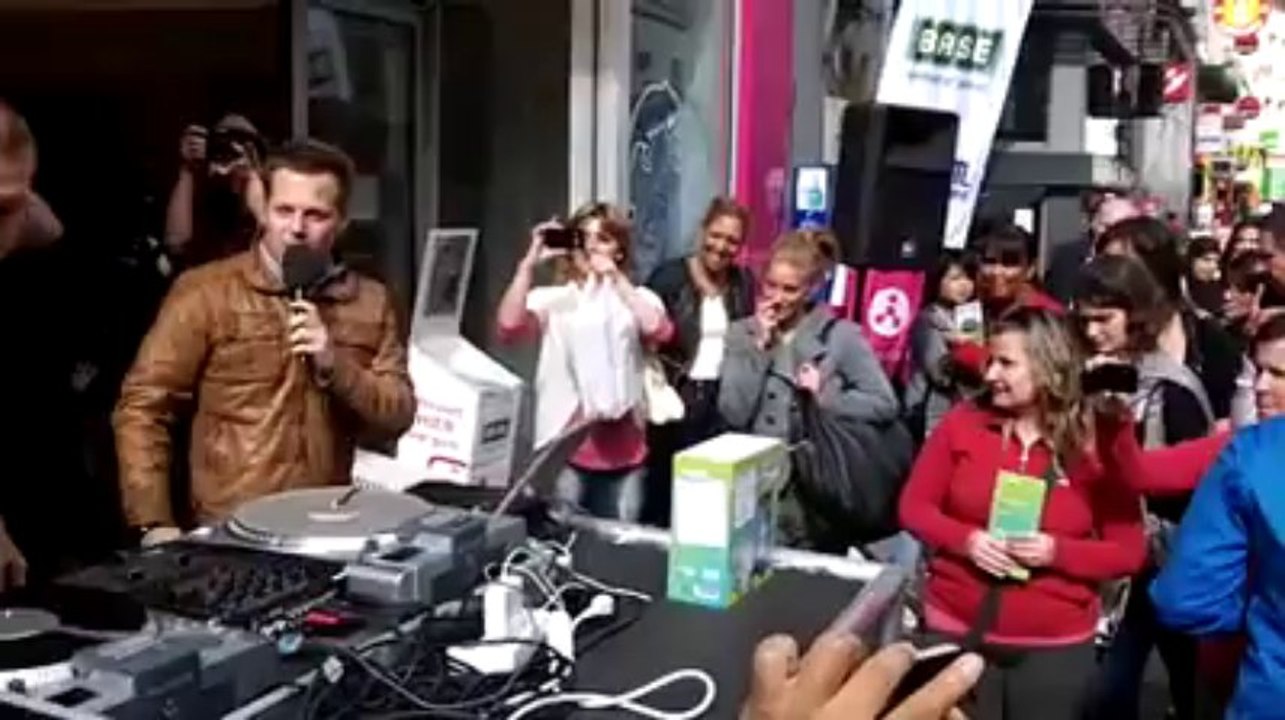 Daddy K mixe sur la Chaussée d'Ixelles 2