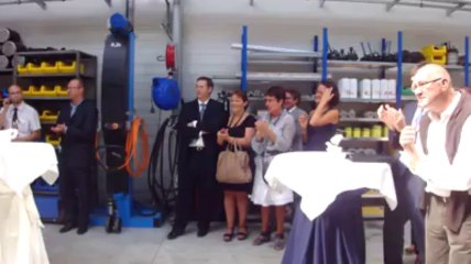 Inauguration du nouveau Garage du Perron de Petit-Rechain par les Wathelet père, frère et fils