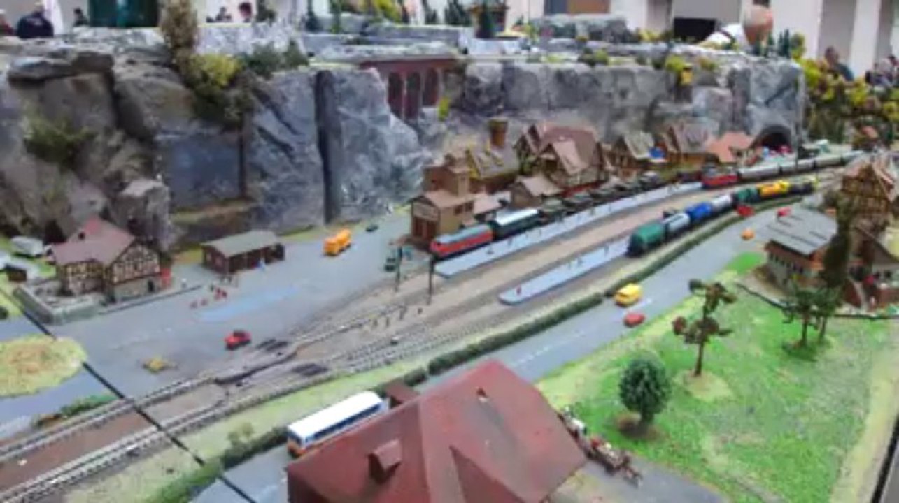 Exposition de modélisme à Malmedy: le train éle...