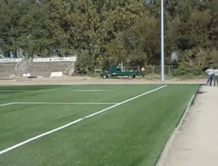 Le terrain synthétique est posé à Waremme! (1)