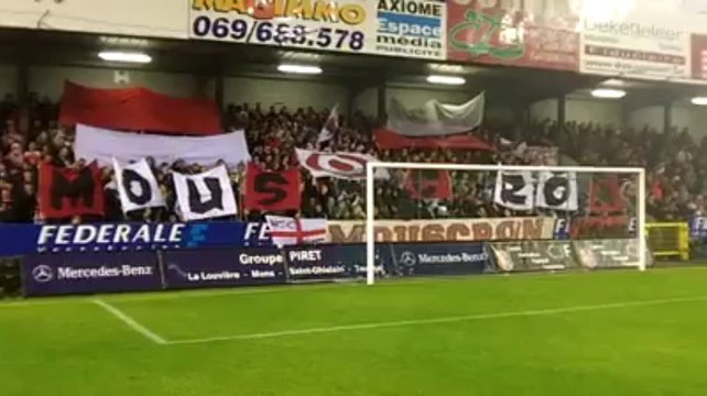 Mouscron: Tifo des supporters du RMP avant le match contre l'UR La Louvière Centre