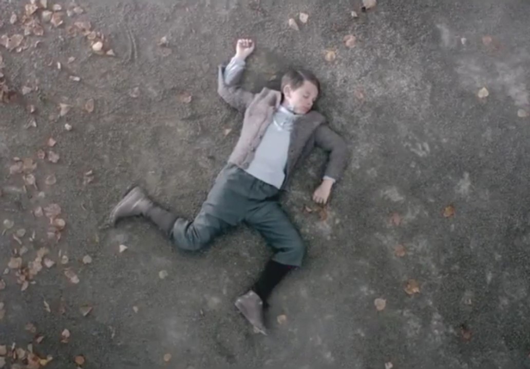 ZAPPING ACTU DU 27/08/2013 - Quand une fausse publicité Mercedes tue Adolf Hitler