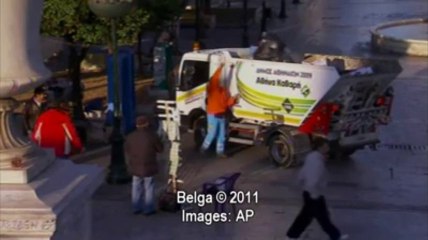 George Papandreou reste en place