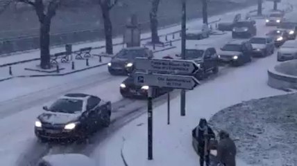 Charleroi: neige sur la Ville Basse à 17h00