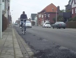 Nids-de-poule à Mouscron: la chaussée de Luingne à vélo: le test