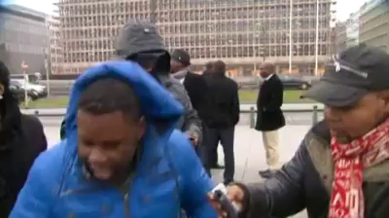 Des manifestants congolais reçoivent une amende