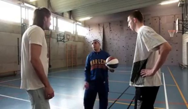 Pepinster: Maxime De Zeeuw, Stephane Mauris VS un Harlem Globetrotters