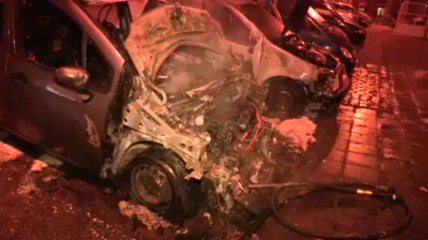 Monceau-sur-Sambre: deux voitures incendiées