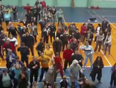 Mouscron: flash mob après une journée sportive pour personnes handicapées