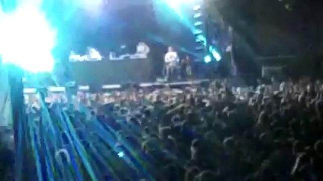 JoeyStarr fait bouger le public au festival Les Ardentes 2012 à Liège