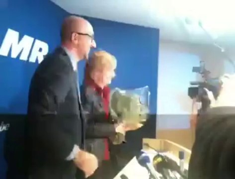 Le bouquet de fleurs de Charles Michel à Françoise Schepmans, nouvelle bourgmestre MR de Molenbeek