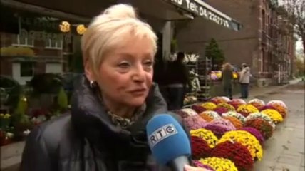 Veille de Toussaint, les cimetières se parent de fleurs
