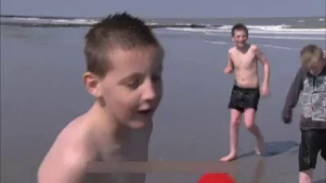 Les sauveteurs font leur apparition sur les plages