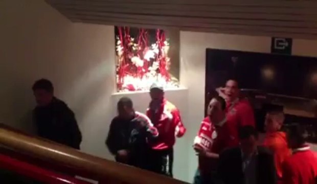 Les supporters du Standard manifestent à Sclessin (4)