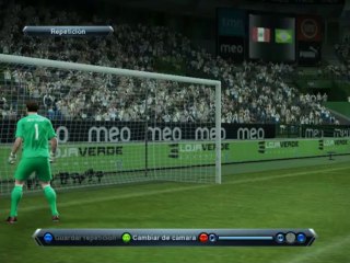 Golazo de Paolo Guerrero vs Brasil PES 2013
