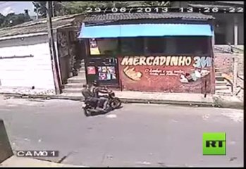 سارق لم يحالفه الحظ اثناء سرقته لمتجر في البرازيل