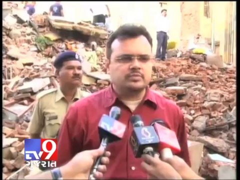 Tv9 Gujarat - Vadodra Building Collapse 120 Army Jawans joins rescue operation