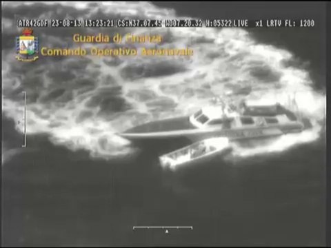 Droga, Gdf sequestra 1200 kg di hashish tra Marocco e Spagna (27.08.13)