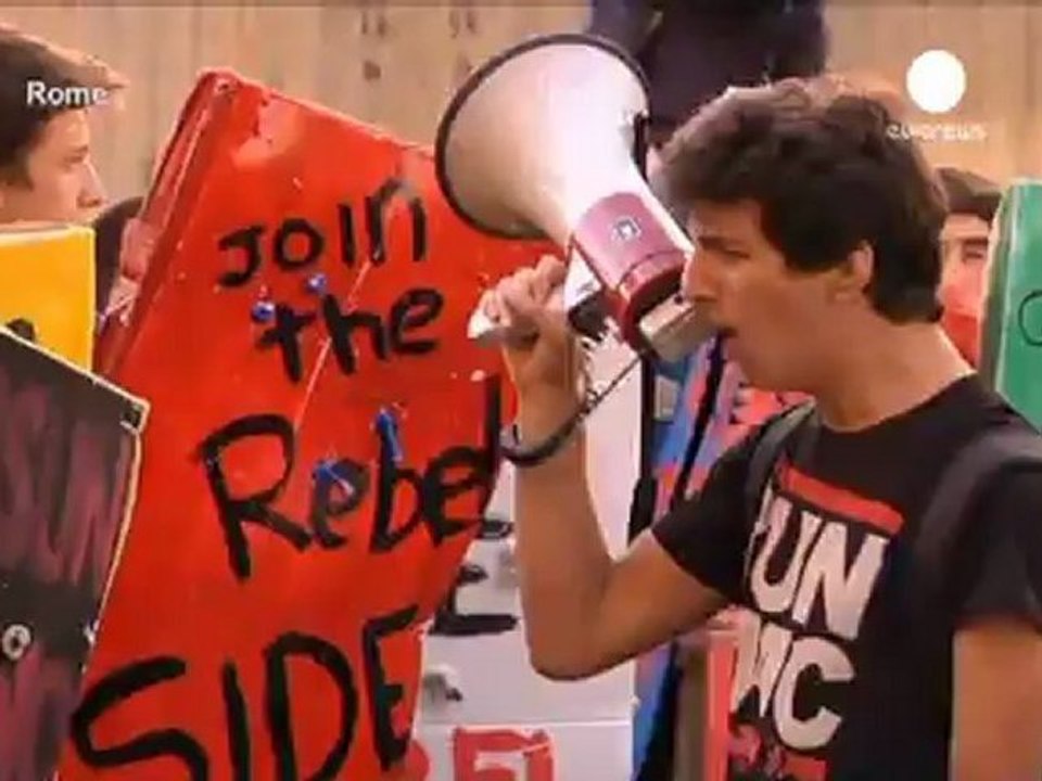 Italie: manifestations d'étudiants et lycéens contre...