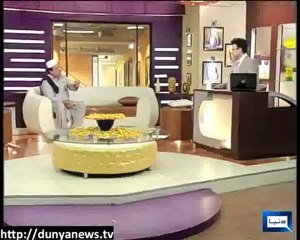 Azizi as Domestic Worker Sharfoo's