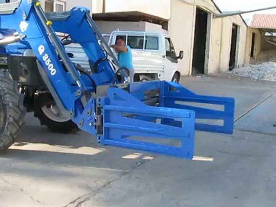 traktör kepçe pamuk balya yükleyici