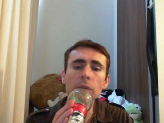 Wiwi égratigne "la route" de Caracol