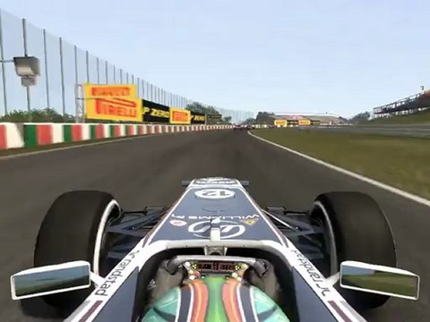 F1 2011 - GP du Japon - Kier vs Alguersuari (1) en onboard