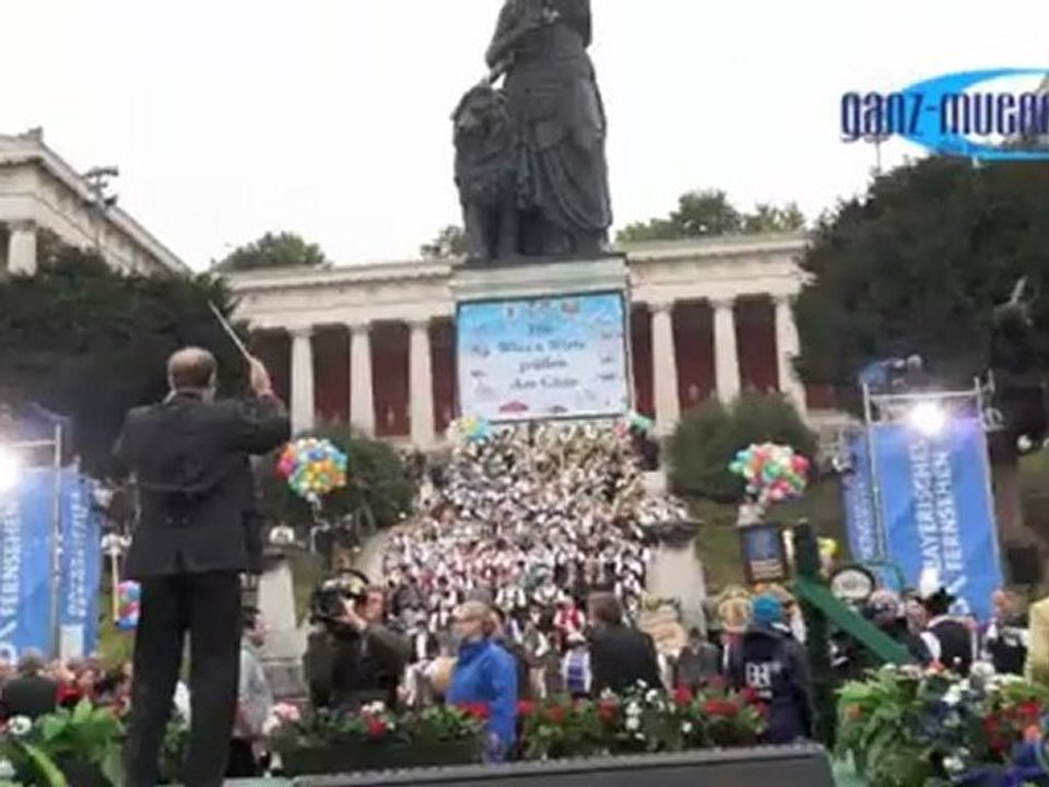 Teil 1: Wiesn-Kapellen 2012 Standkonzert vor der Bavaria beim Oktoberfest 2012