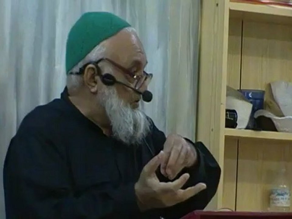 Vahdi Hocanin Kanada´nin Toronto sehrinde Mu'cizat-ı Ahmediye üzerine bir sohbeti.