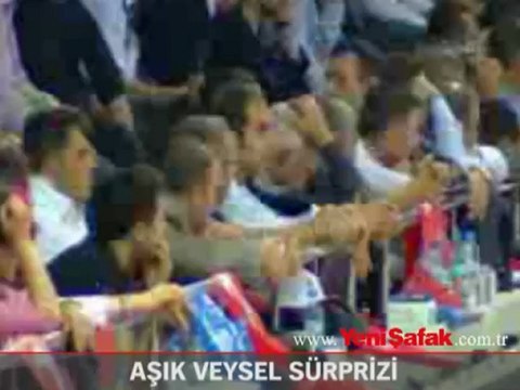 AK Parti kongresinde Aşık Veysel sürprizi