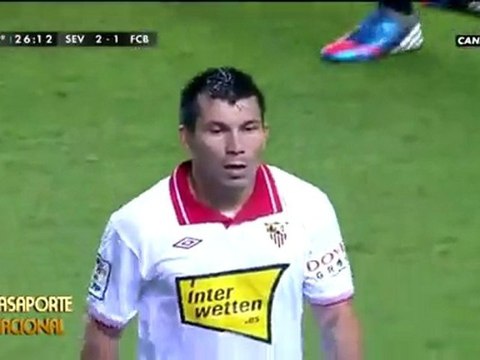 Gary Medel & Alexis Sanchez [29-09-2012]