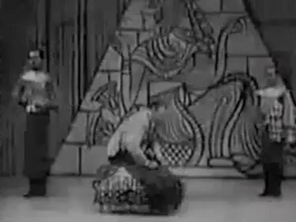 The Historic Magic Specials by Milbourne Christopher (2 DVDs) - Magic Trick