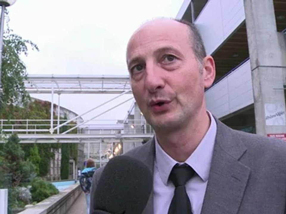 Double meurtre à Echirolles: les lycéens sous le choc