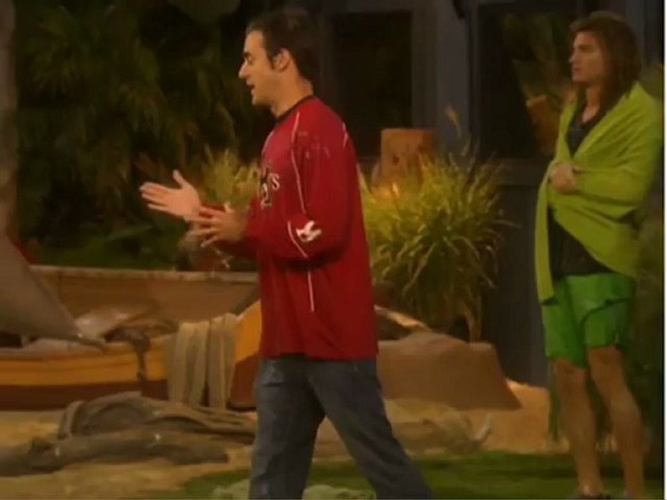 Dan Coaching Danielle during the hoh competition