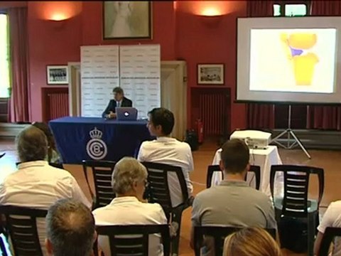 Los médicos descartan la cirugía para Nadal