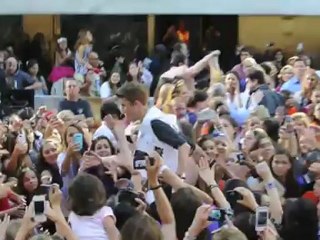 Justin Bieber übergibt sich auf der Bühne