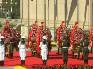 Chinese celebrate national day amid tension