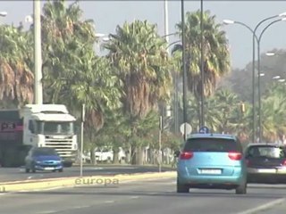 Download Video: Dos muertos tras chocar un bus y un camión en Huelva