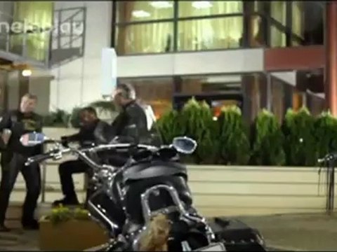 Емилия - Ще чакам да ми звъннеш 2012 HD 1080p ( Официално видео )