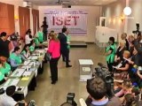 Ambos candidatos georgianos reivindican la victoria...