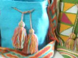 Artesanías Wayuu: bolsos, mochilas, sandalias, manillas, gasas wayuu