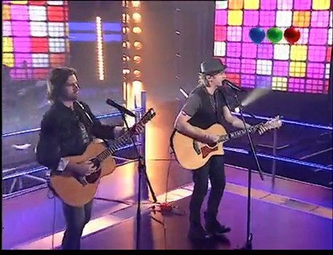 Axel y Juanes a duo en La Voz