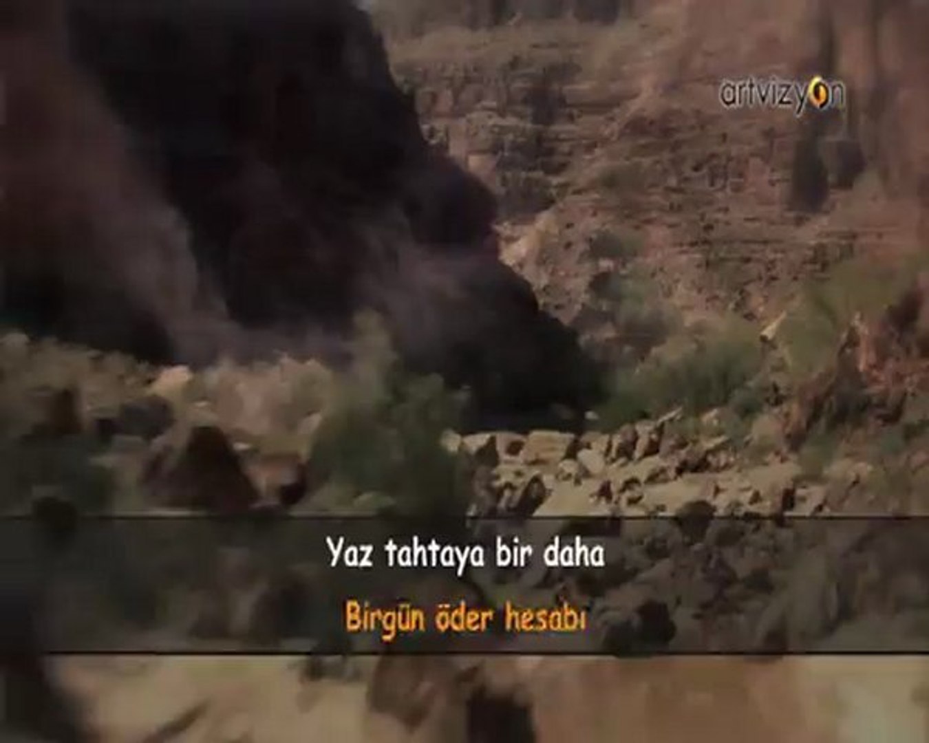 Enstrümantal - Sarı Çizmeli Mehmet Ağa (Karaoke Versiyon) - Dailymotion  Video