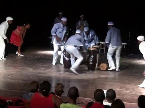 Dansacuba et la Fiesta del Caribe 2012.Jhonson et la Troupe Kokoye avec leur show Afro-Cubain
