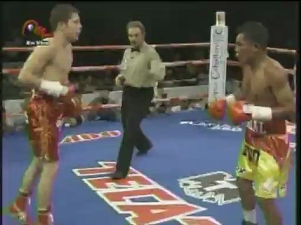 2012-09-29 Carlos Cuadras vs Ronald Barrera